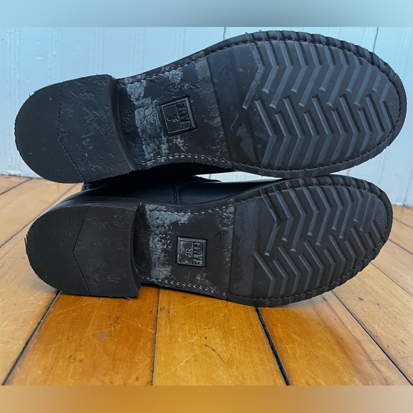 Frye Veronica Black Leather Short Slouch Boots, Size 10 - Picture 6 of 16